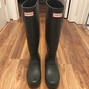 Hunter rain boots